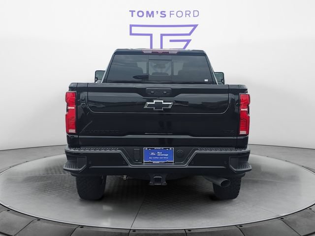 Used 2025 Chevrolet Silverado 2500 LTZ w/ LTZ Plus Package AWD/4WD image 5