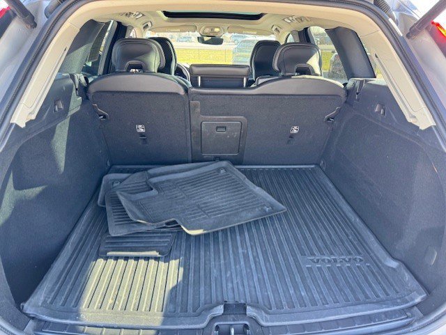 Used 2024 Volvo XC60 B5 Core image 30