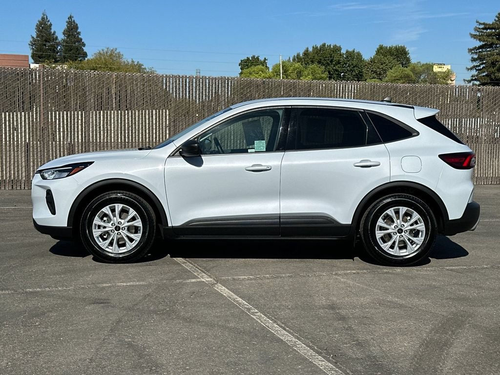 Certified 2025 Ford Escape Active FWD image 6
