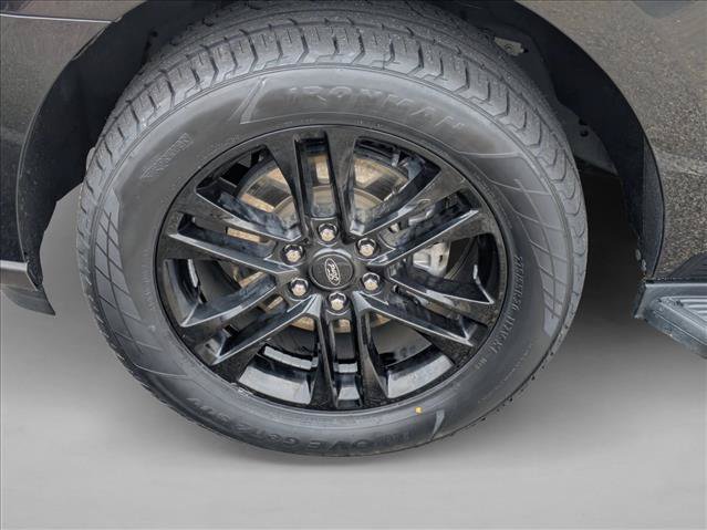 Certified 2024 Ford Expedition XLT RWD image 22