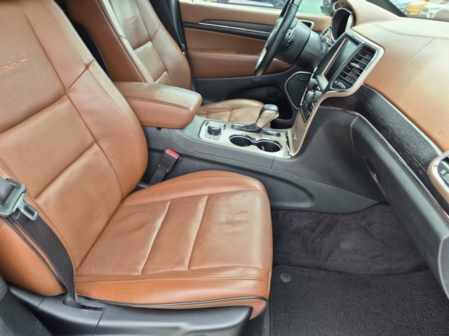 Used 2017 Jeep Grand Cherokee Summit AWD/4WD image 36