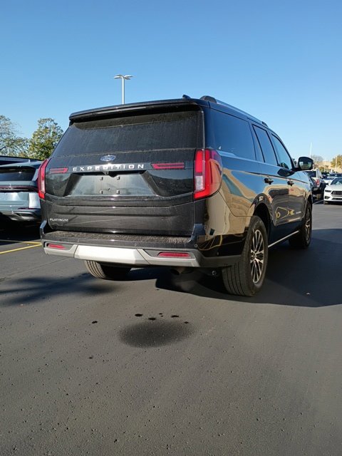 Certified 2025 Ford Expedition Platinum AWD/4WD image 2