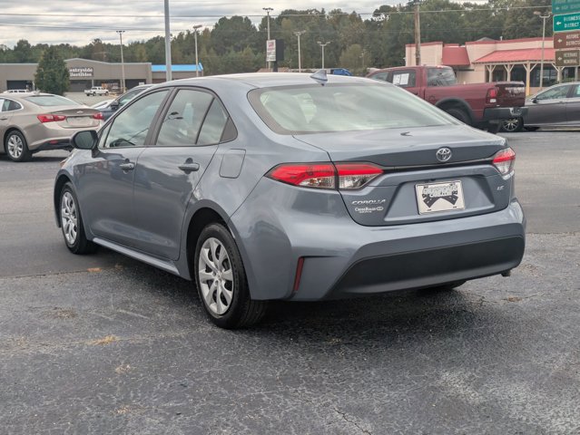 Used 2023 Toyota Corolla LE image 3