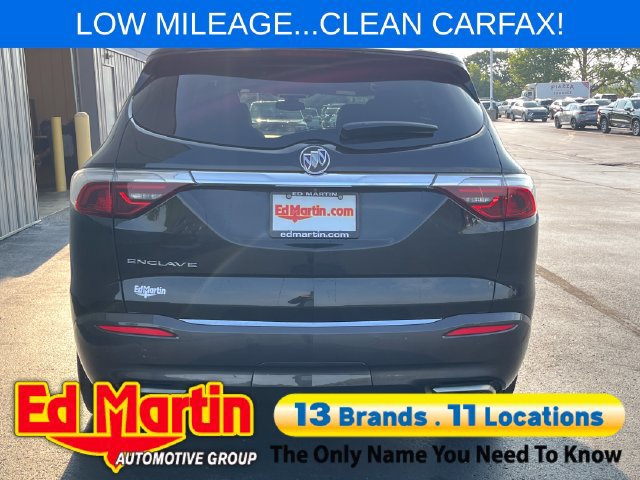 Used 2023 Buick Enclave Essence w/ LPO, Touring Package FWD image 5