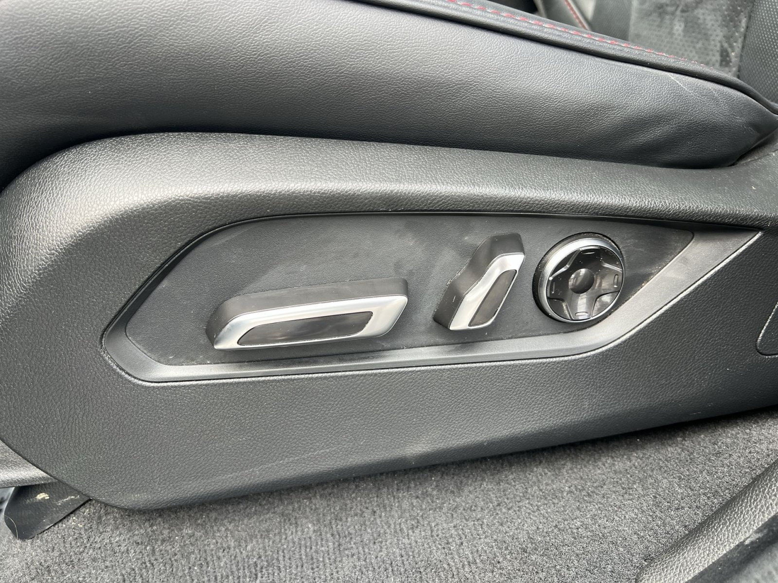 Used 2023 Acura MDX A-Spec AWD/4WD image 12
