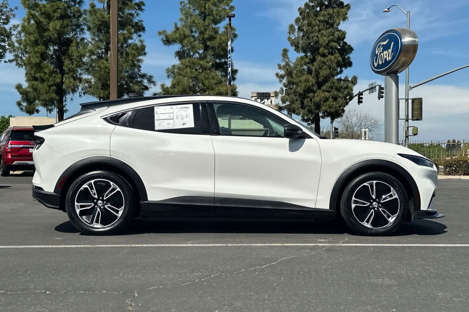 Certified 2021 Ford Mustang Mach-E Select w/ Comfort/Appearance Package image 9