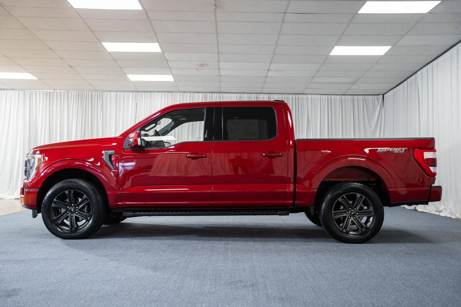 Certified 2022 Ford F150 Lariat w/ Equipment Group 502A High image 5