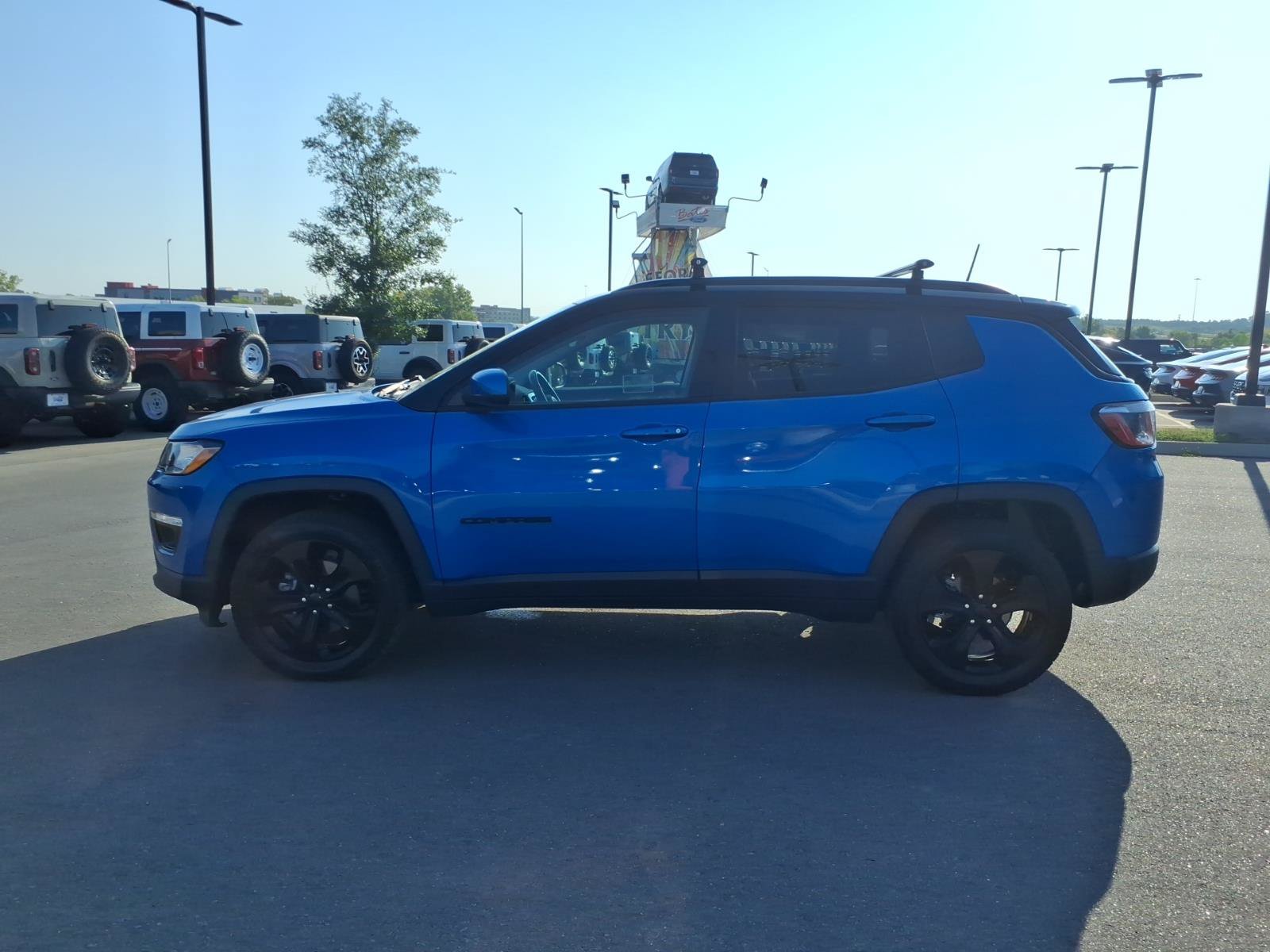 Used 2020 Jeep Compass Latitude AWD/4WD image 6