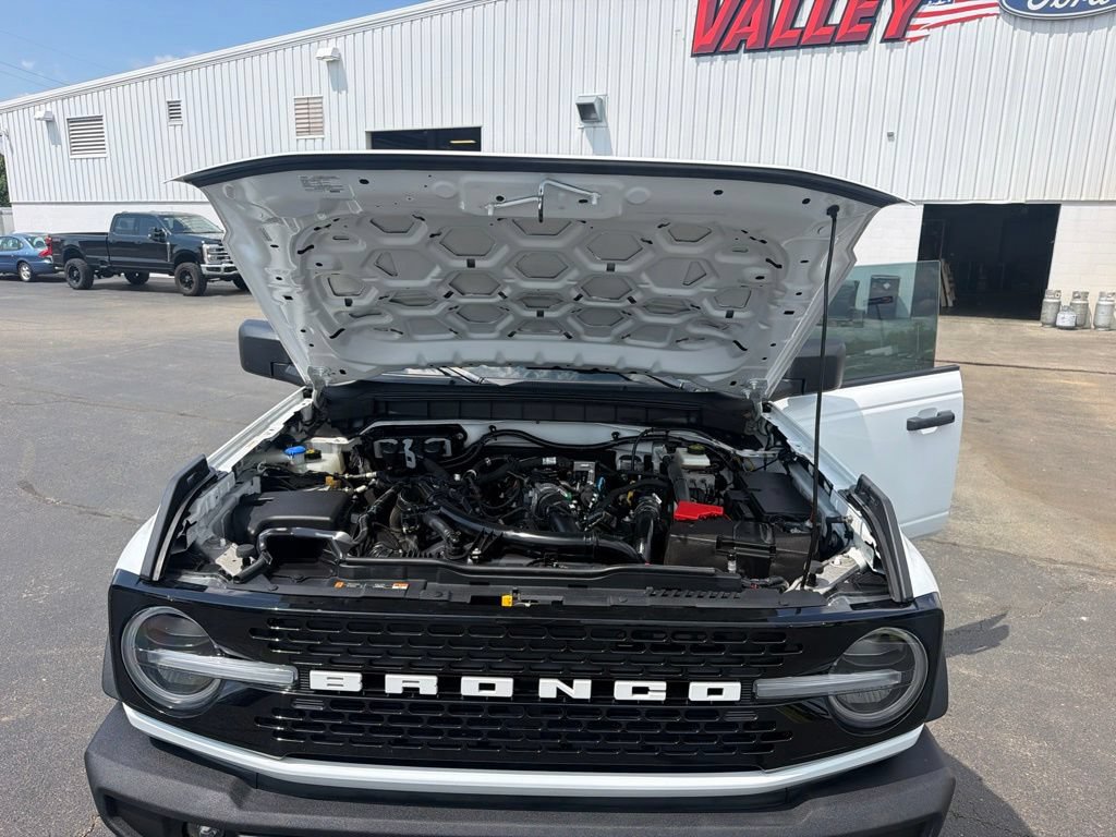 Certified 2022 Ford Bronco Wildtrak AWD/4WD image 37