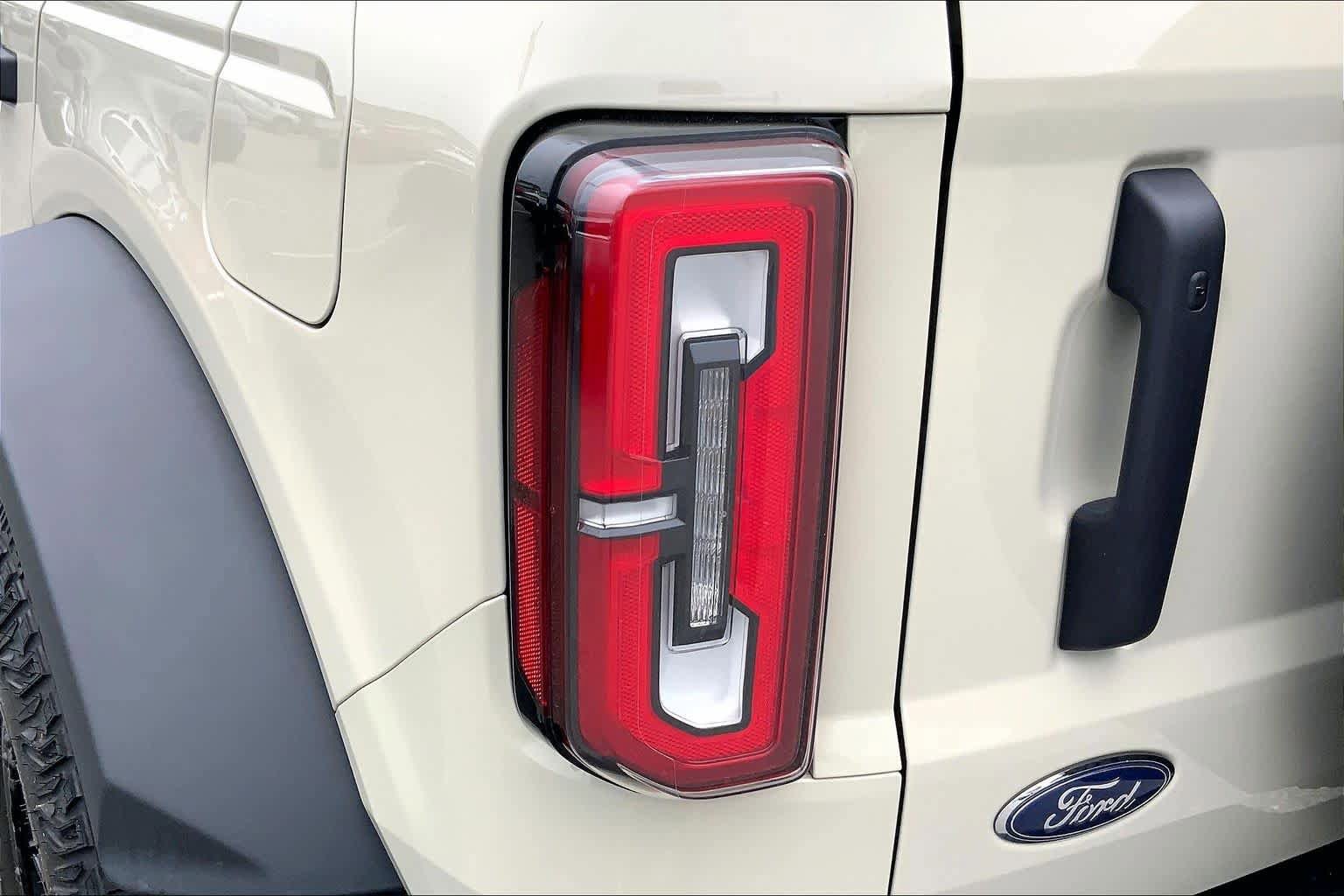Certified 2025 Ford Bronco Badlands AWD/4WD image 28