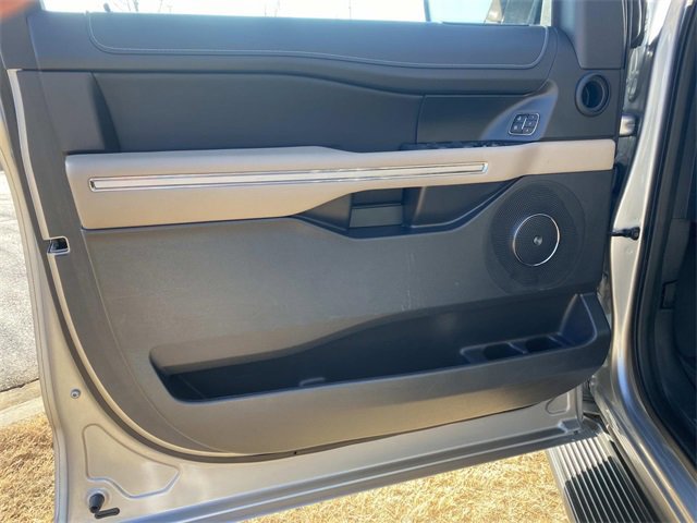 Certified 2024 Ford Expedition Limited image 17