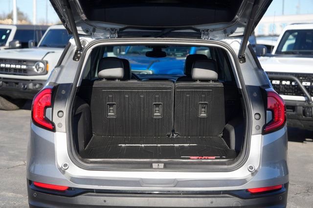 Used 2023 GMC Terrain SLT w/ Tech Package image 31