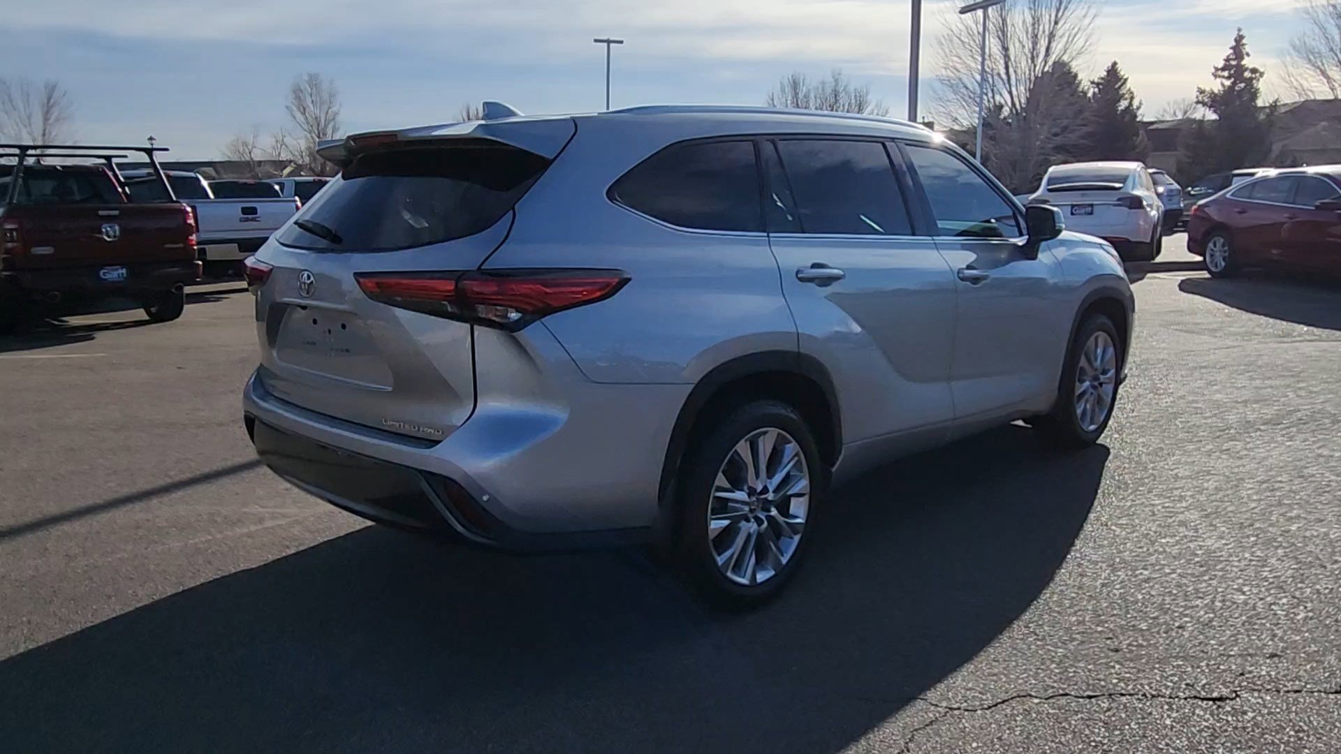 Used 2021 Toyota Highlander Limited image 8