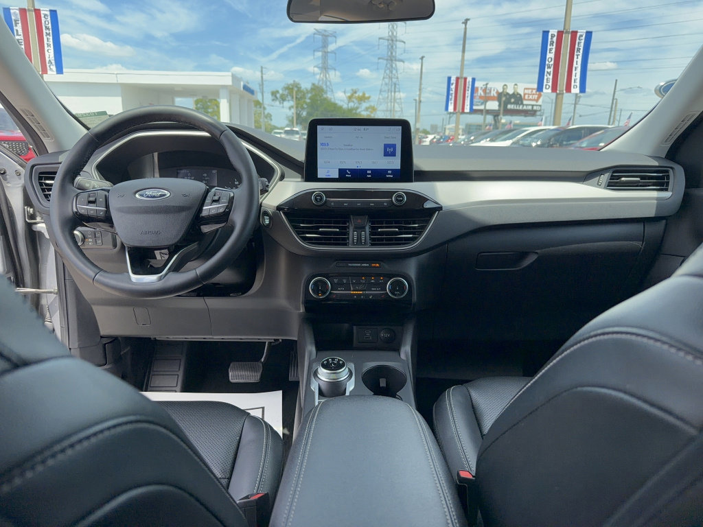 Certified 2022 Ford Escape SEL image 28