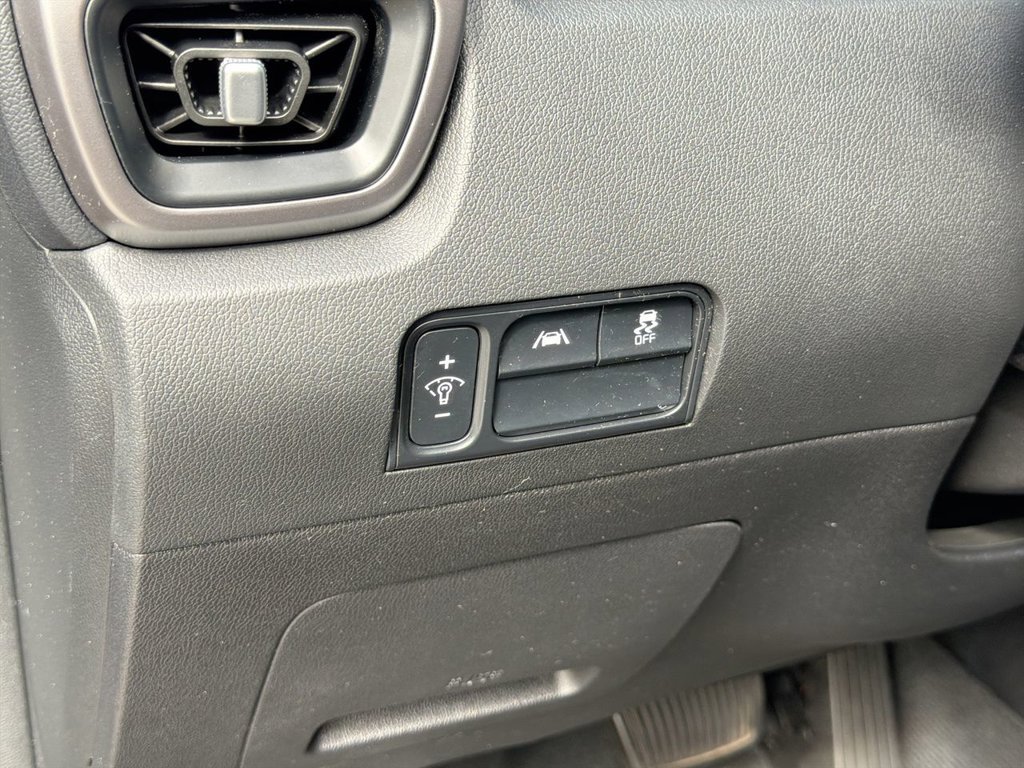 Used 2022 Kia Sorento S FWD image 20