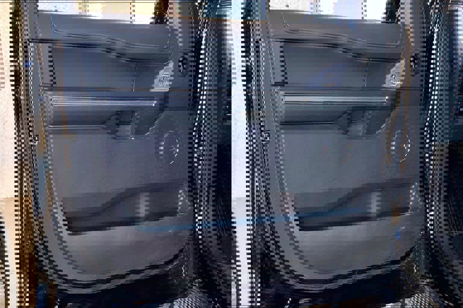 Certified 2024 Ford Expedition Max XLT image 17