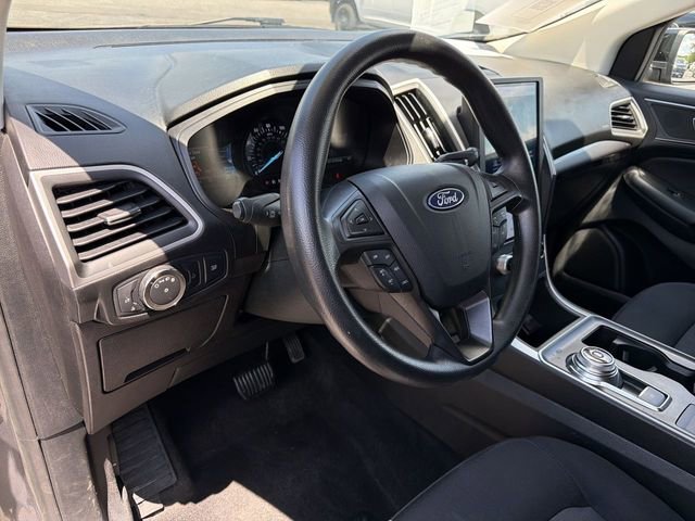 Certified 2022 Ford Edge SE w/ Black Appearance Package AWD/4WD image 13