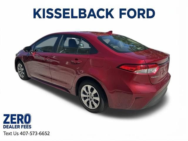 Used 2025 Toyota Corolla LE FWD image 6