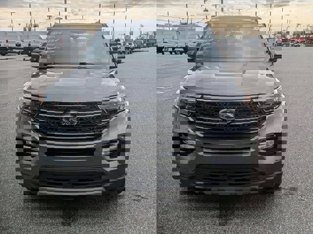 Certified 2023 Ford Explorer XLT w/ Equipment Group 202A image 9