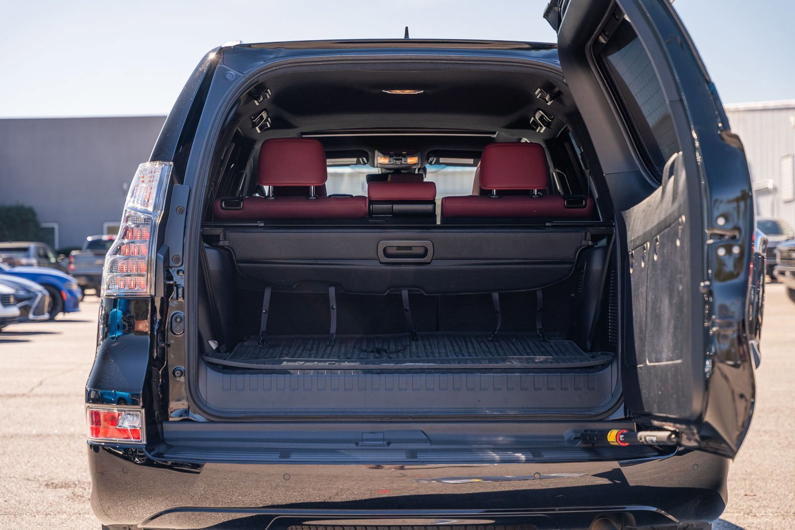 Used 2023 Lexus GX 460 Premium w/ Premium Package image 17