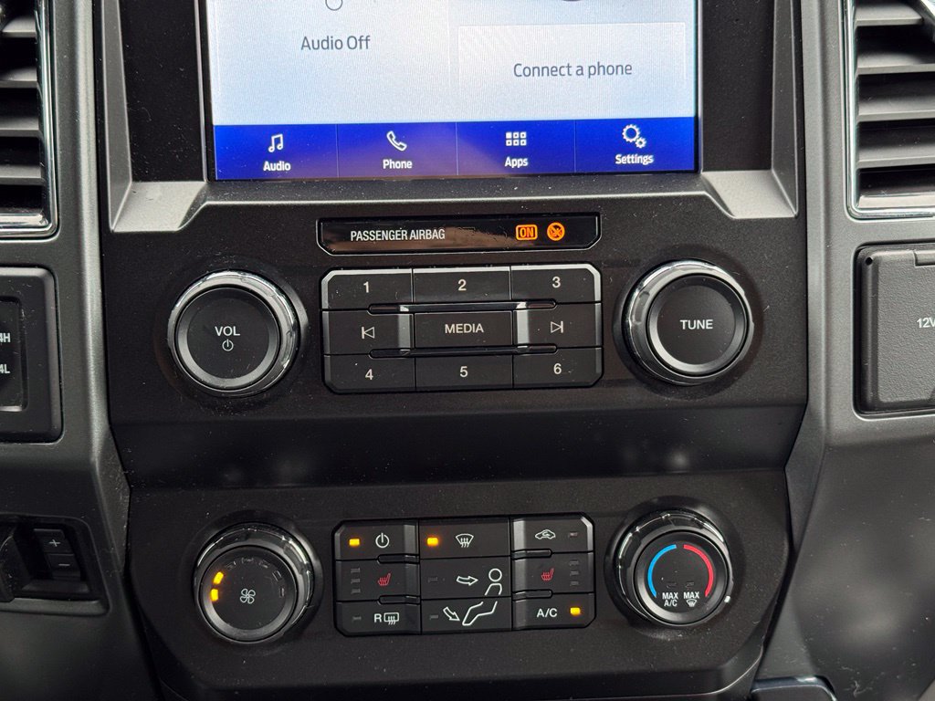 Certified 2022 Ford F250 XLT w/ XLT Premium Package AWD/4WD image 19
