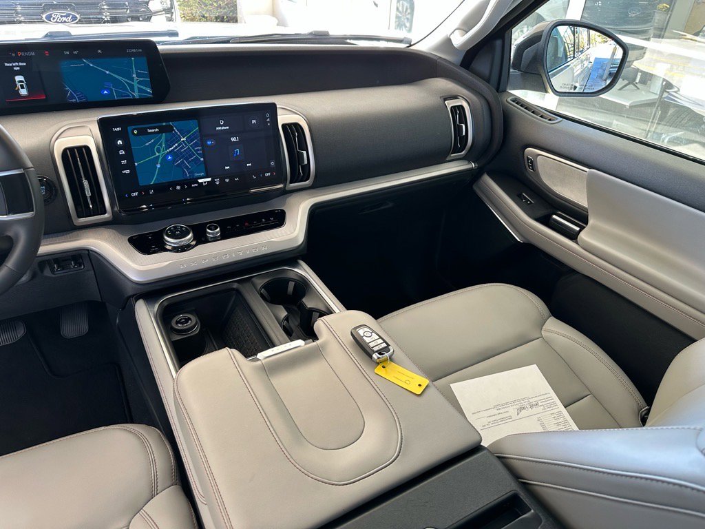 Certified 2025 Ford Expedition Max Active image 32