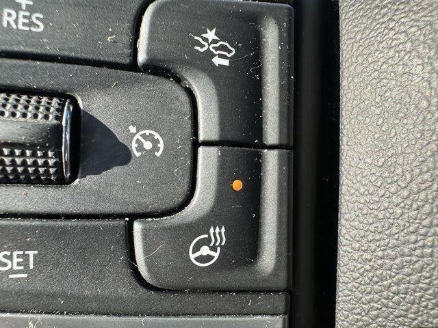 Used 2025 Chevrolet Silverado 1500 LT image 31