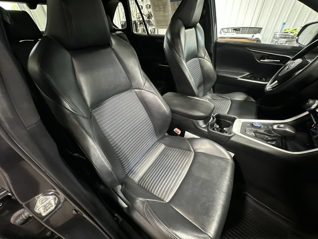 Used 2020 Toyota RAV4 XSE w/ All Weather Liner Package AWD/4WD image 32