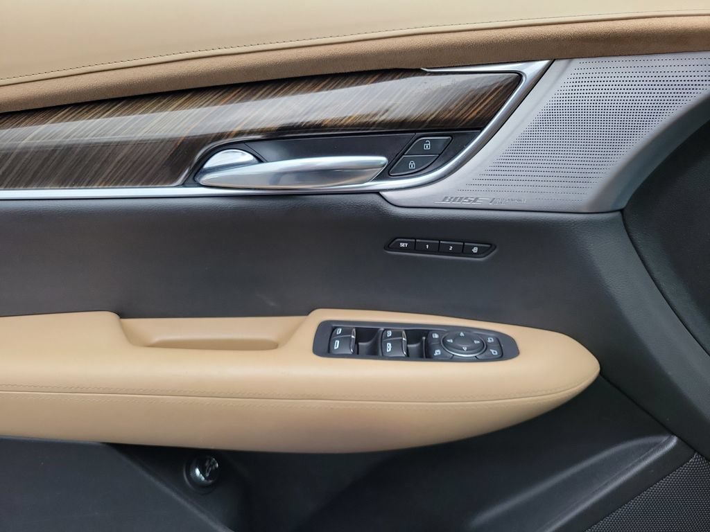 Used 2020 Cadillac XT6 Premium Luxury w/ Platinum Package AWD/4WD image 20