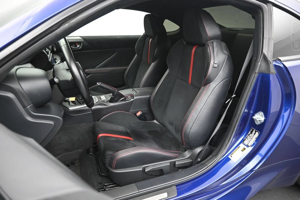 Used 2022 Subaru BRZ Limited RWD image 12