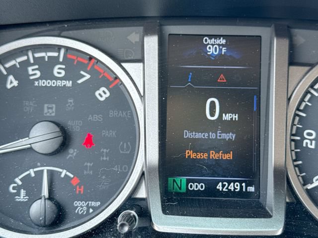 Used 2023 Toyota Tacoma SR5 RWD image 15