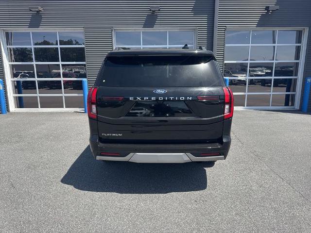 Certified 2025 Ford Expedition Platinum AWD/4WD image 3