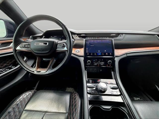 Used 2022 Jeep Grand Cherokee Summit AWD/4WD image 9