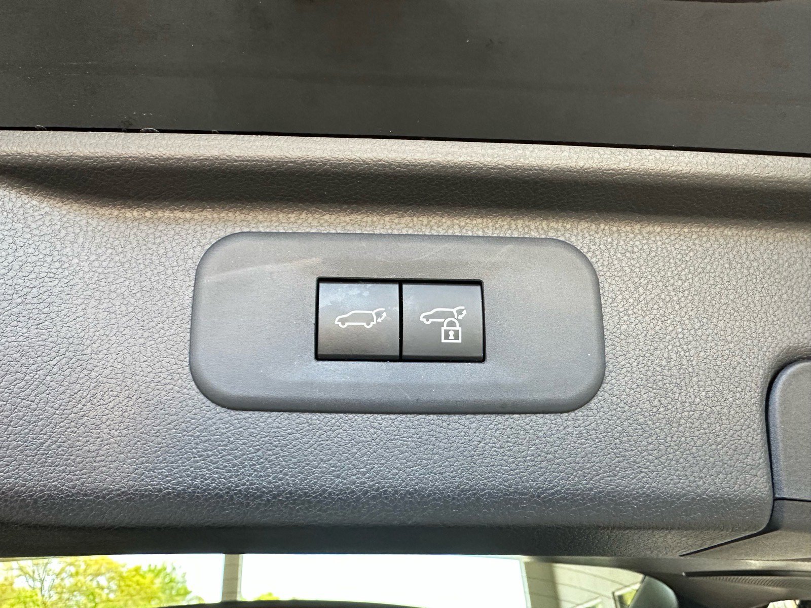 Used 2024 Toyota Grand Highlander Limited image 31