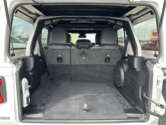 Used 2024 Jeep Wrangler Unlimited Sahara w/ Technology Group AWD/4WD image 33