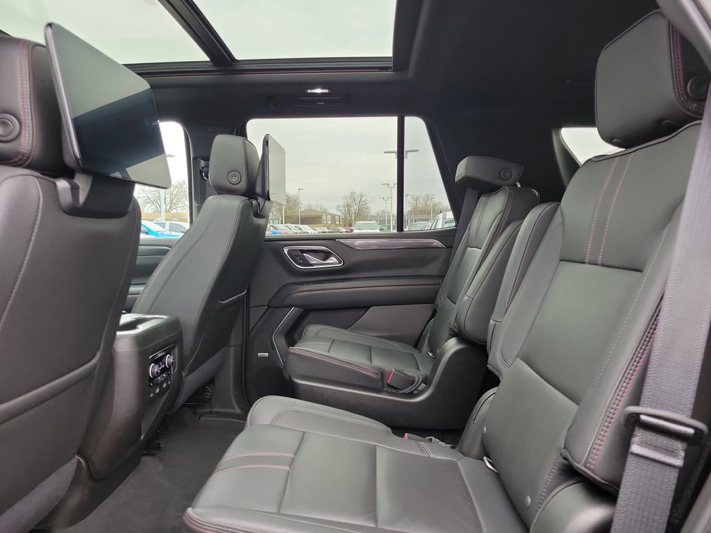 Used 2021 Chevrolet Tahoe RST w/ Luxury Package image 13