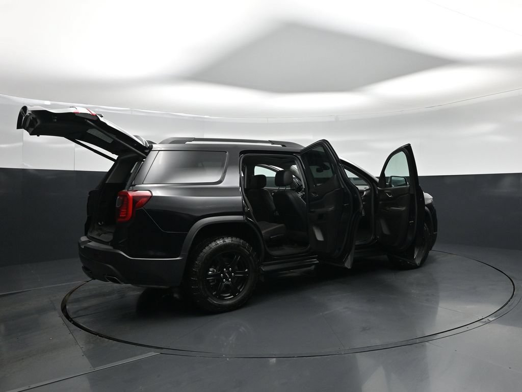 Used 2023 GMC Acadia AT4 w/ Technology Package AWD/4WD image 5