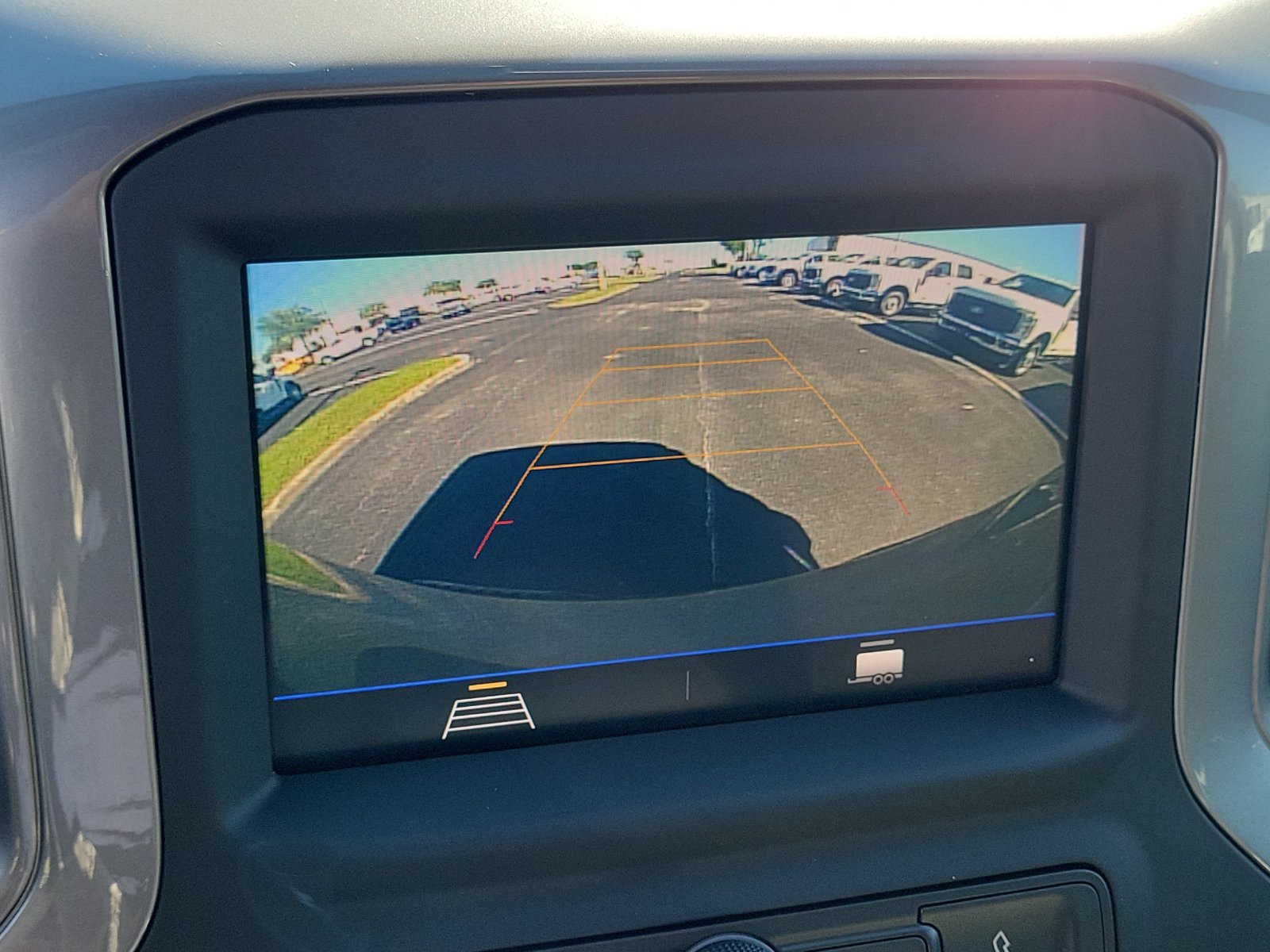 Used 2022 Chevrolet Silverado 1500 Custom RWD image 20