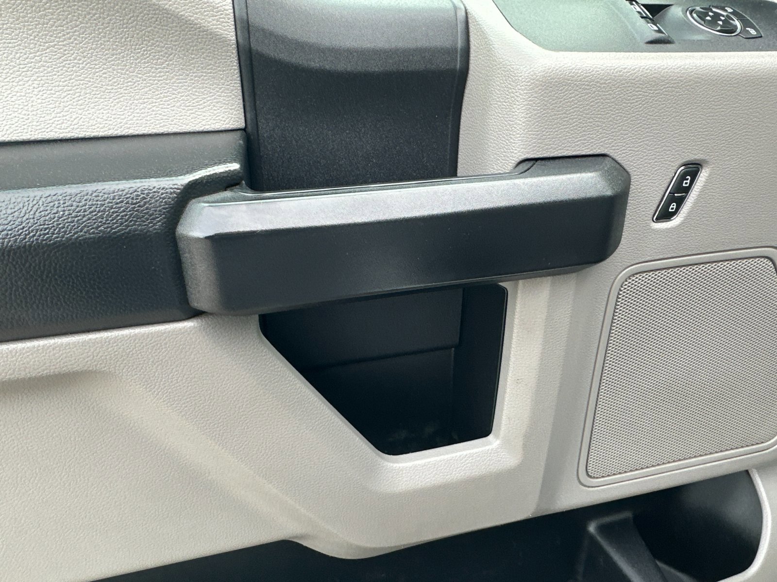 Certified 2018 Ford F350 XL w/ Power Equipment Group image 11