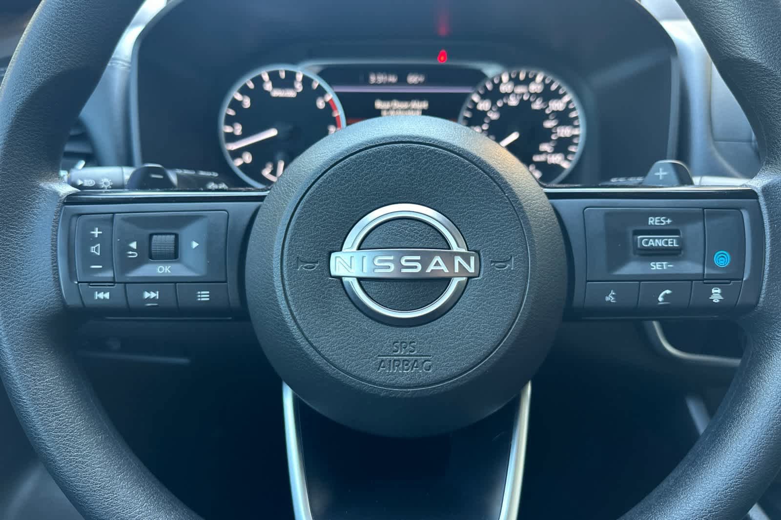 Used 2023 Nissan Rogue SV AWD/4WD image 23