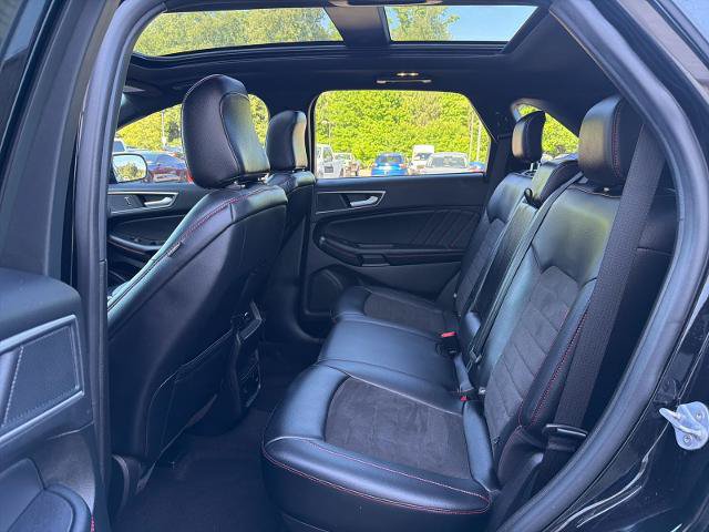 Certified 2024 Ford Edge ST-Line AWD/4WD image 7