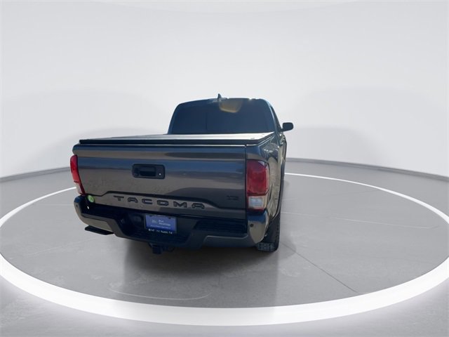 Used 2017 Toyota Tacoma TRD Off-Road image 5