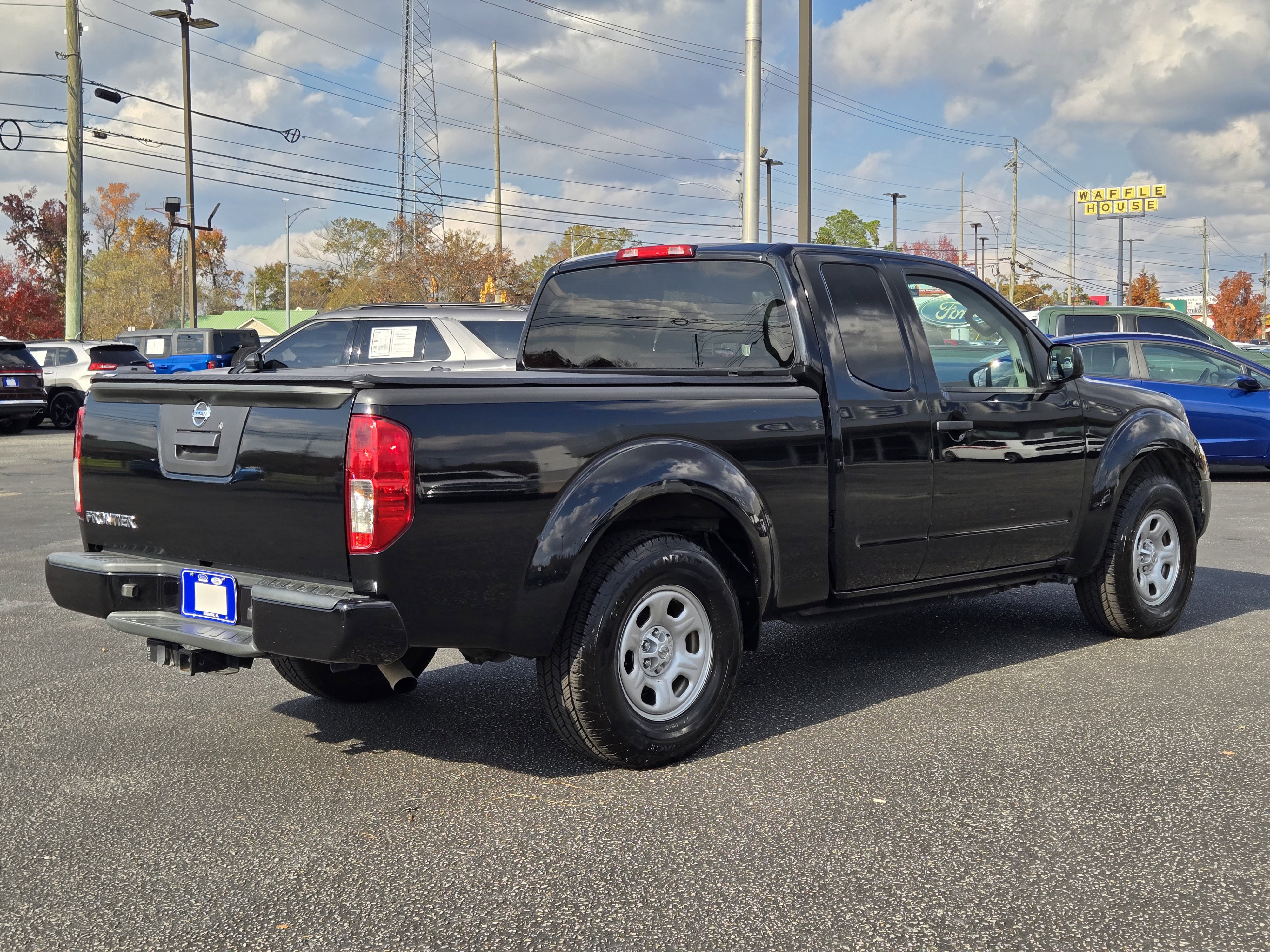 Used 2021 Nissan Frontier S w/ S Utility Package image 7
