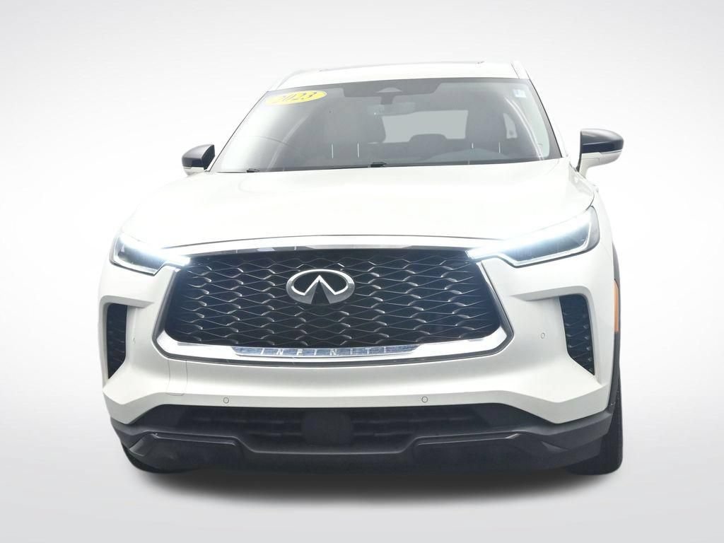 Used 2023 INFINITI QX60 Luxe w/ Performance Audio Package FWD image 2