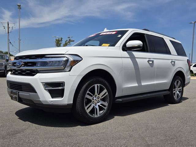 Certified 2024 Ford Expedition Limited AWD/4WD image 2