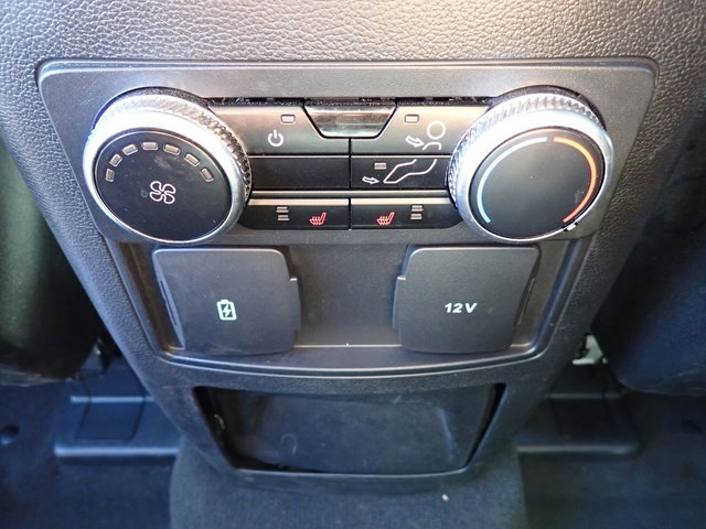 Certified 2022 Ford Explorer XLT w/ Equipment Group 202A image 15