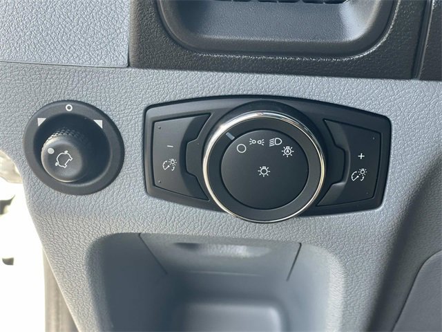 Certified 2018 Ford Transit 350 XLT image 17