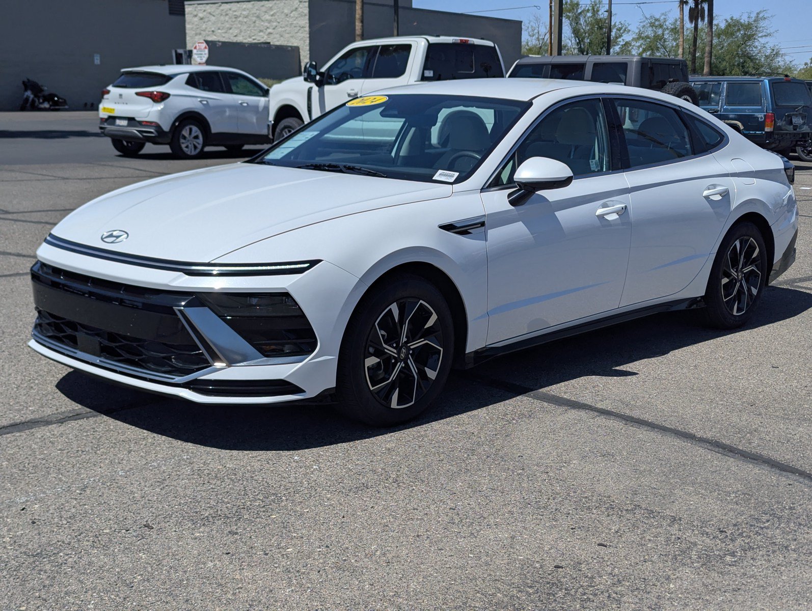 Used 2024 Hyundai Sonata SEL FWD image 5
