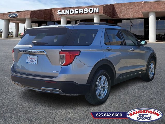 Certified 2023 Ford Explorer XLT w/ Equipment Group 202A image 4