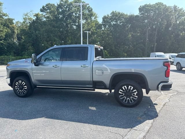 Used 2025 Chevrolet Silverado 2500 LTZ w/ LTZ Plus Package AWD/4WD image 11